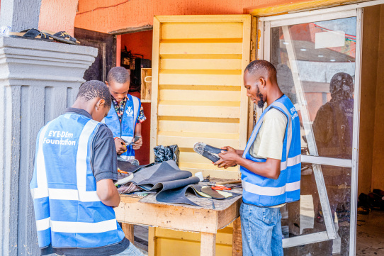 eye-dem-foundation-artisans-3